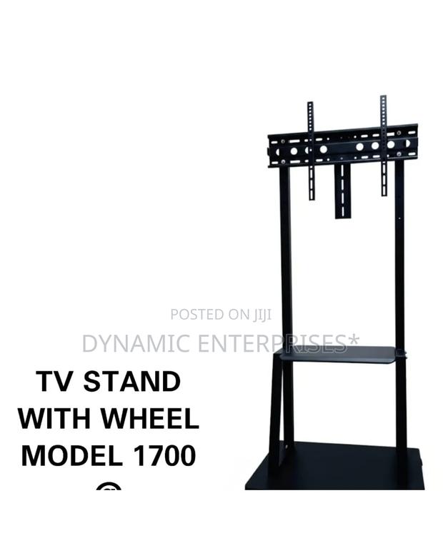 Tv Stand With Wheel Model 1700