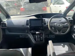 Nissan Serena 2019 White