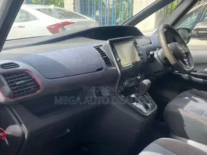 Nissan Serena 2019 White