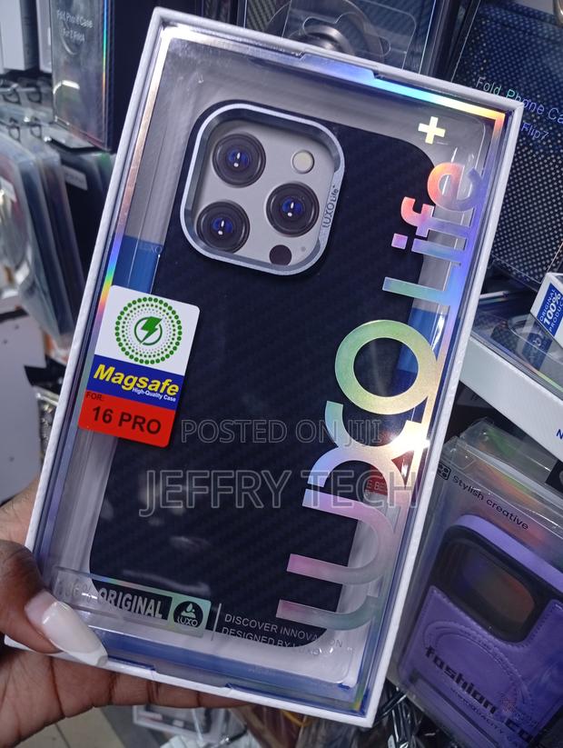 iPhone 16 Pro Dark Gray, Textured Woven Case - thumbnail 2