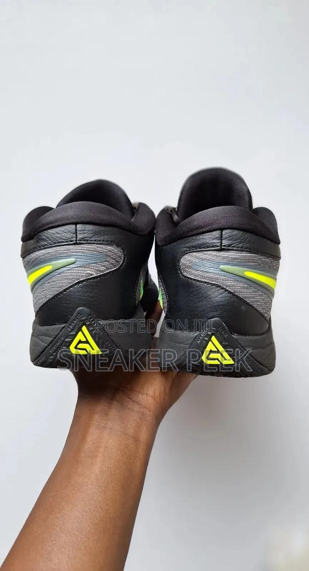 Basketball Shoes [Freak 6] - thumbnail 4