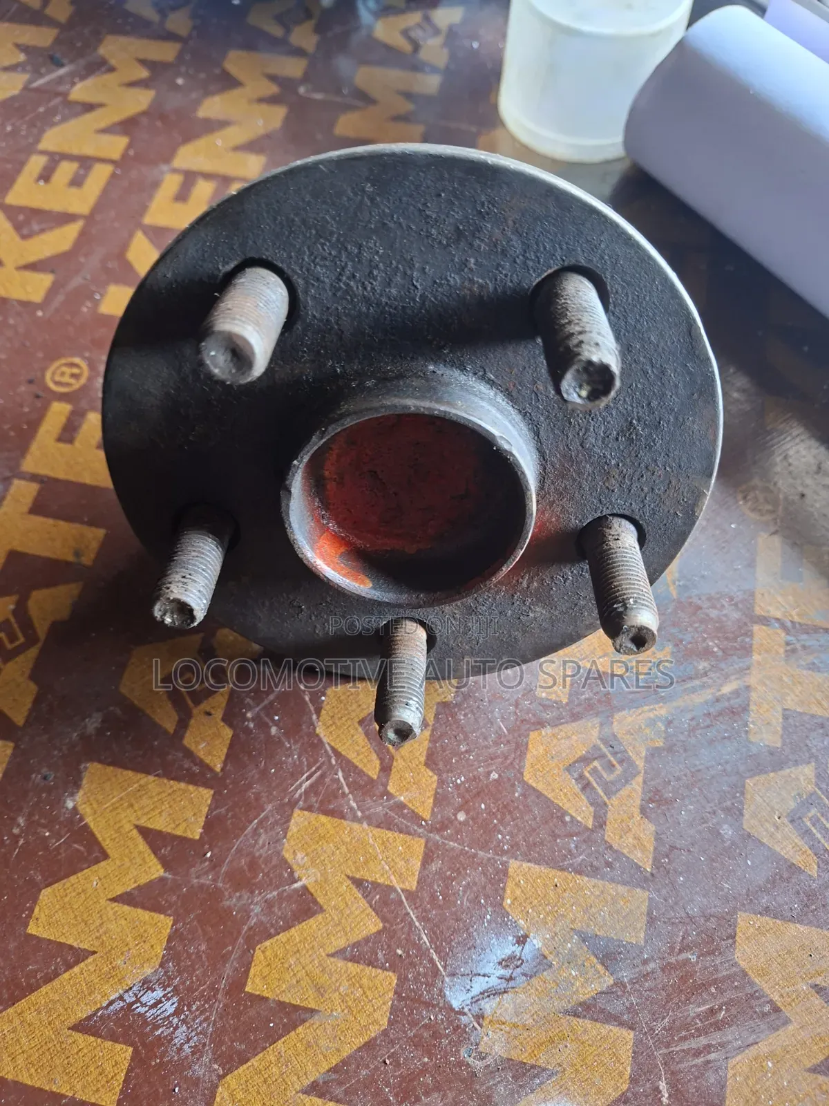 Rear Hub Premio 260 2wd