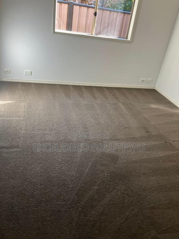 Delta Wall to Wall Carpet With Durable High-Traffic Performance