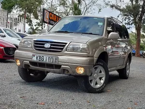 Suzuki Escudo 2001 Beige