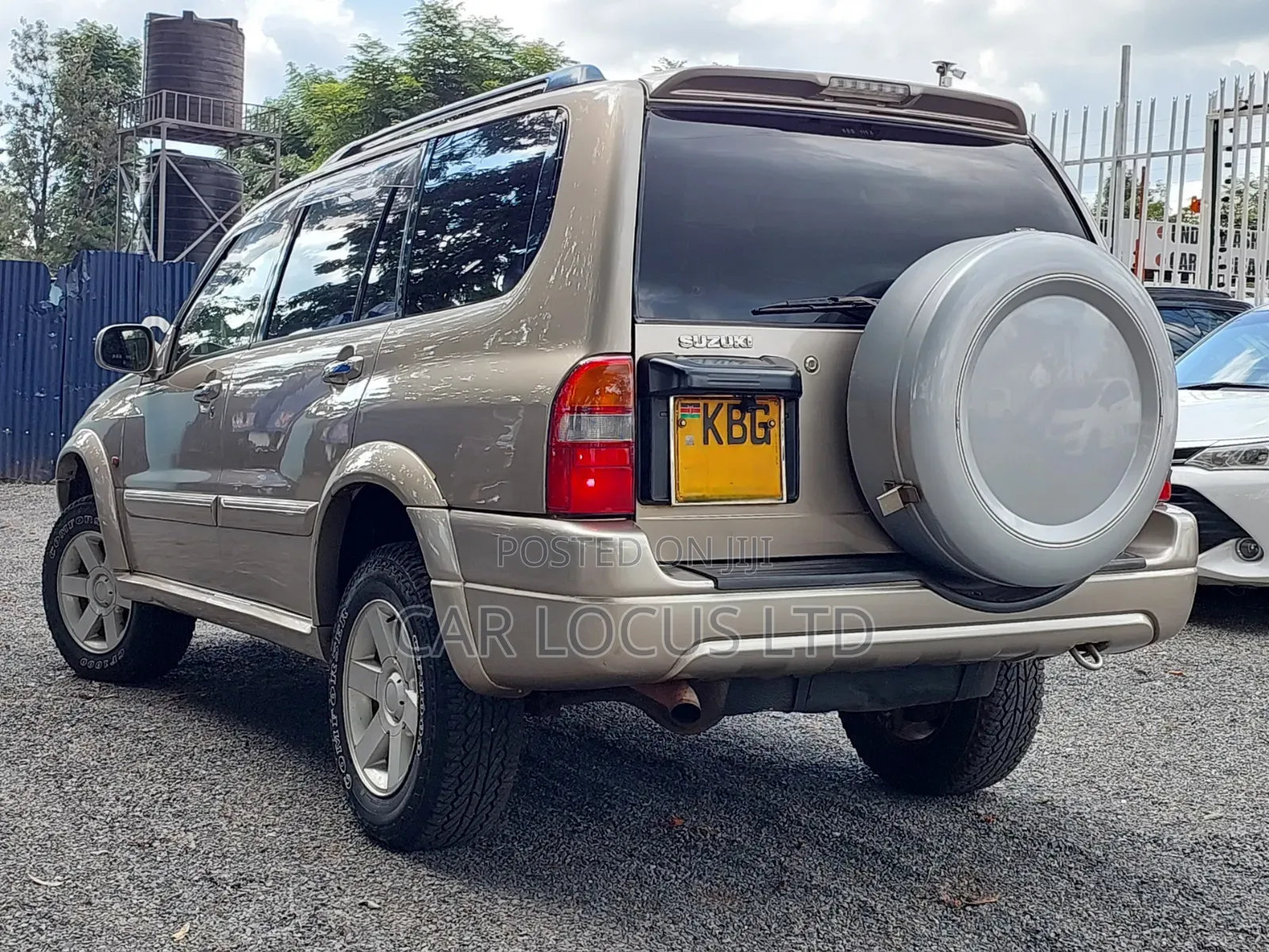 Suzuki Escudo 2001 Beige