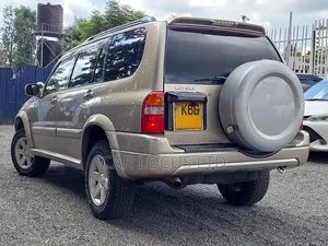 Suzuki Escudo 2001 Beige