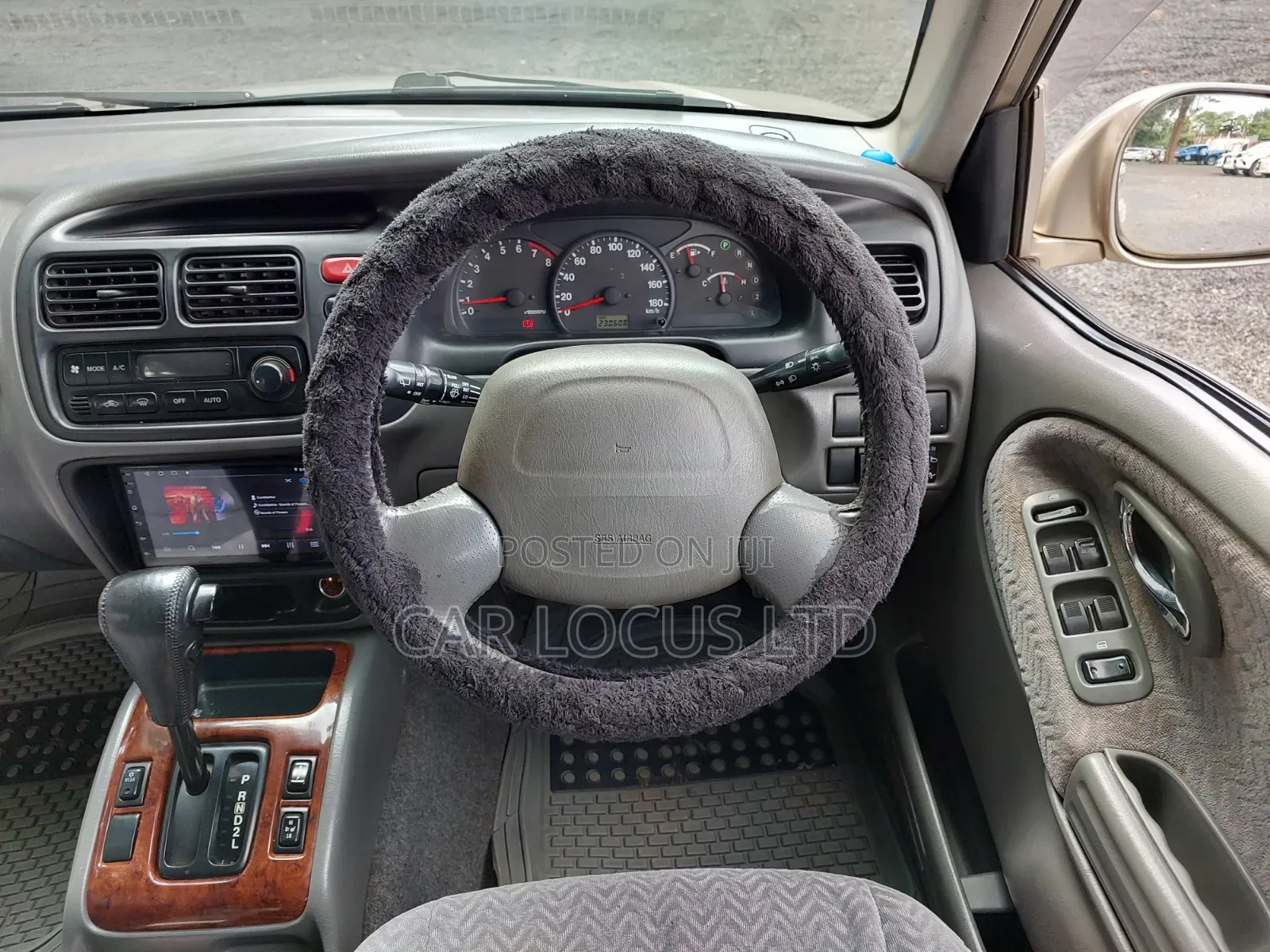 Suzuki Escudo 2001 Beige