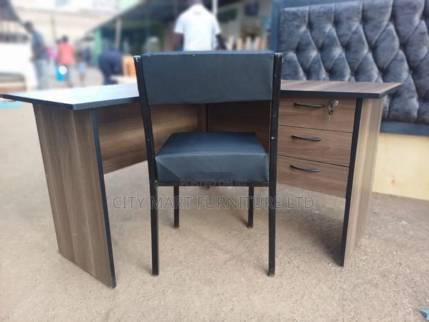 Furnished 1.2*1.2m Lshaped Office Desk+Waiting/Caterina Chair Offers