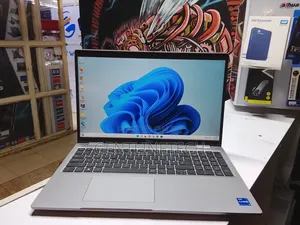 Laptop Dell Latitude 5520 8GB Intel Core i5 SSD 512GB