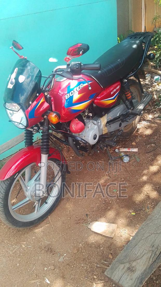 New Bajaj Boxer 125 2026 Red
