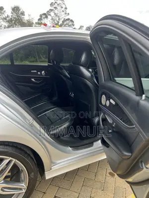 Mercedes-Benz E220 2016 Silver