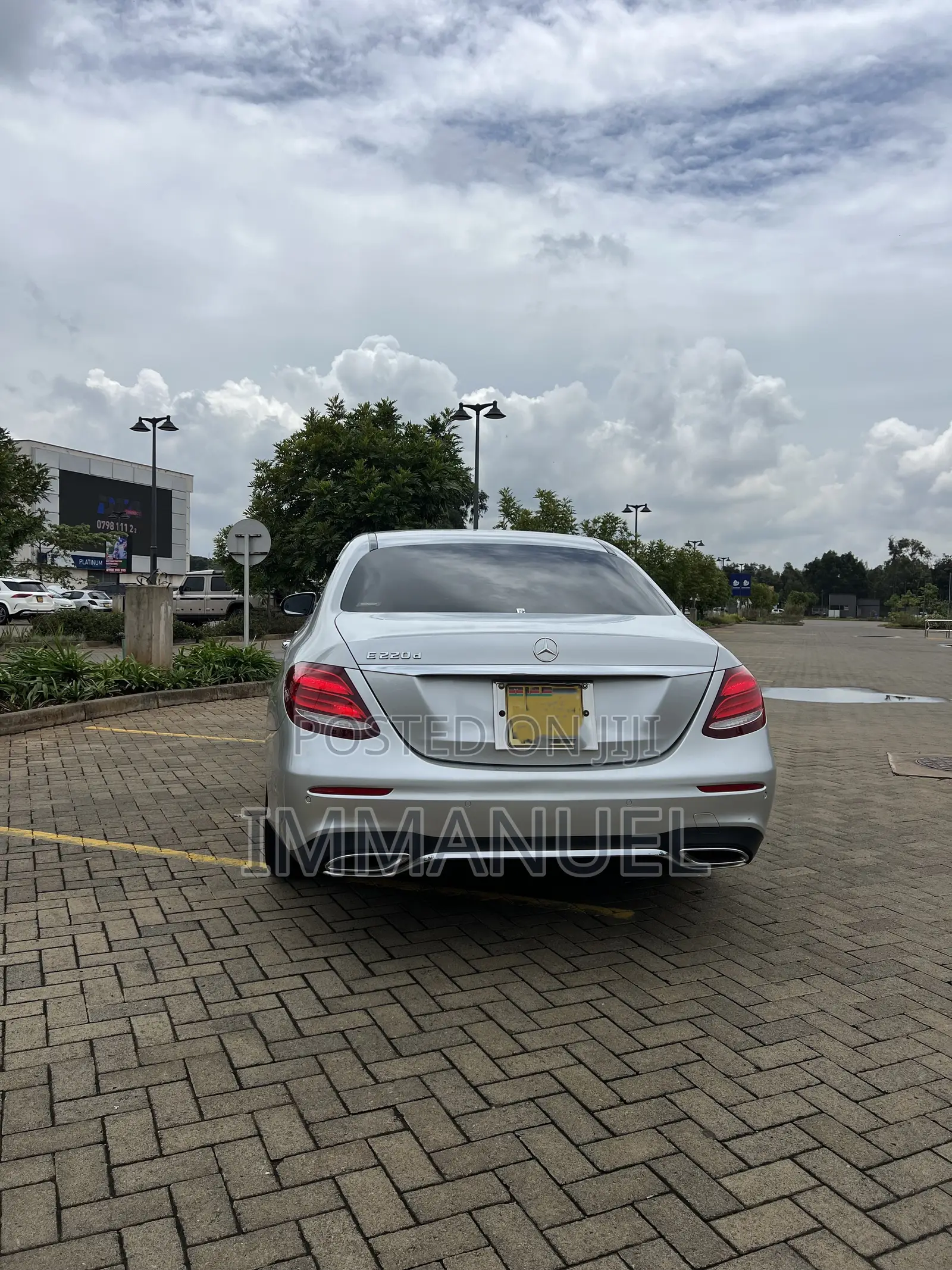 Mercedes-Benz E220 2016 Silver
