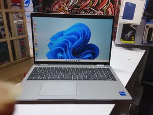 Laptop Dell Latitude 5520 8GB Intel Core i5 SSD 512GB
