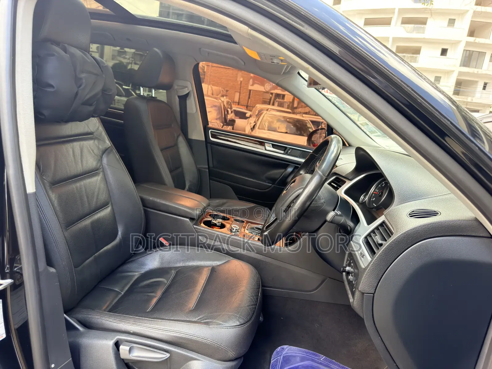 Volkswagen Touareg 2014 Black