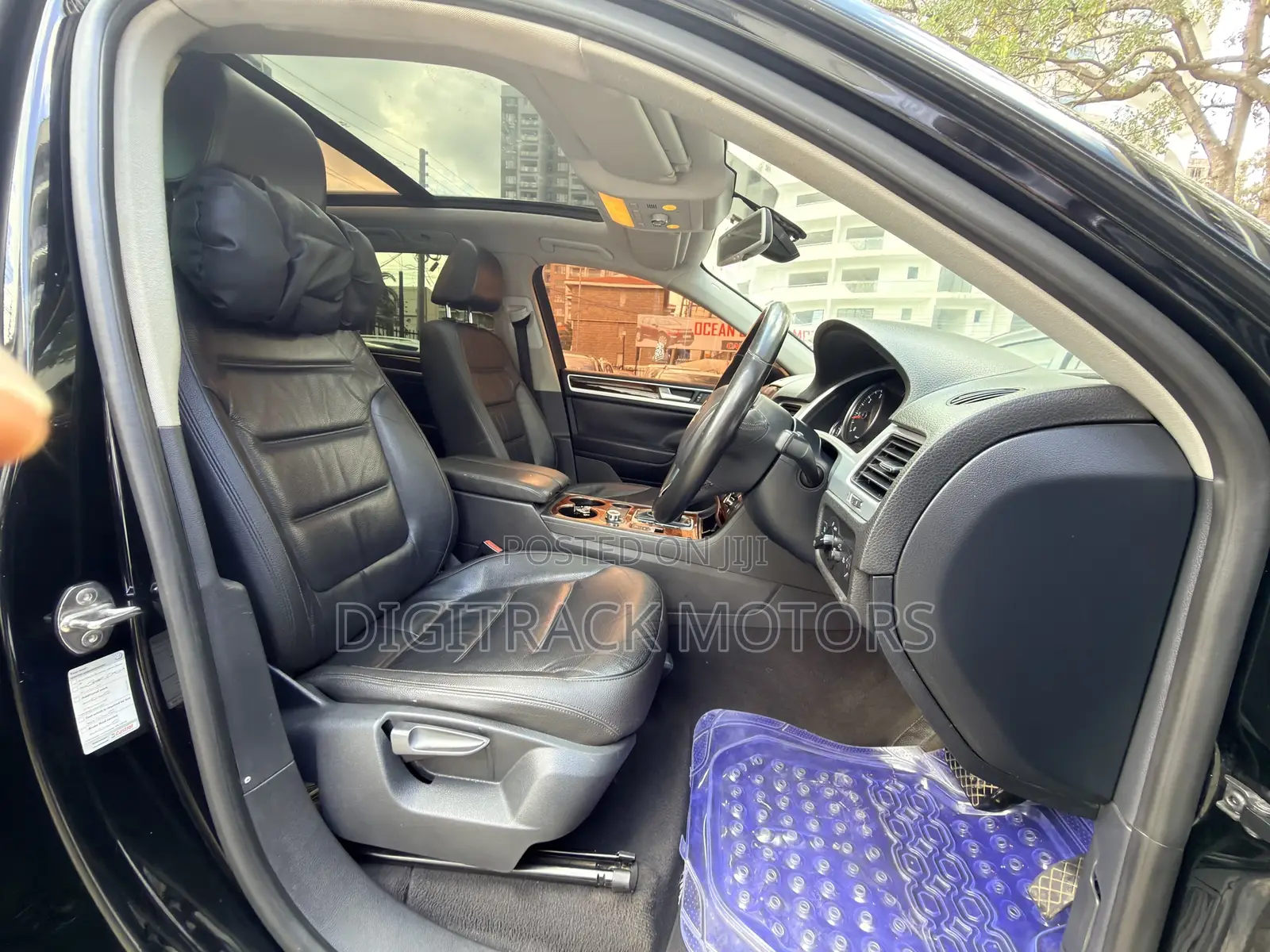 Volkswagen Touareg 2014 Black