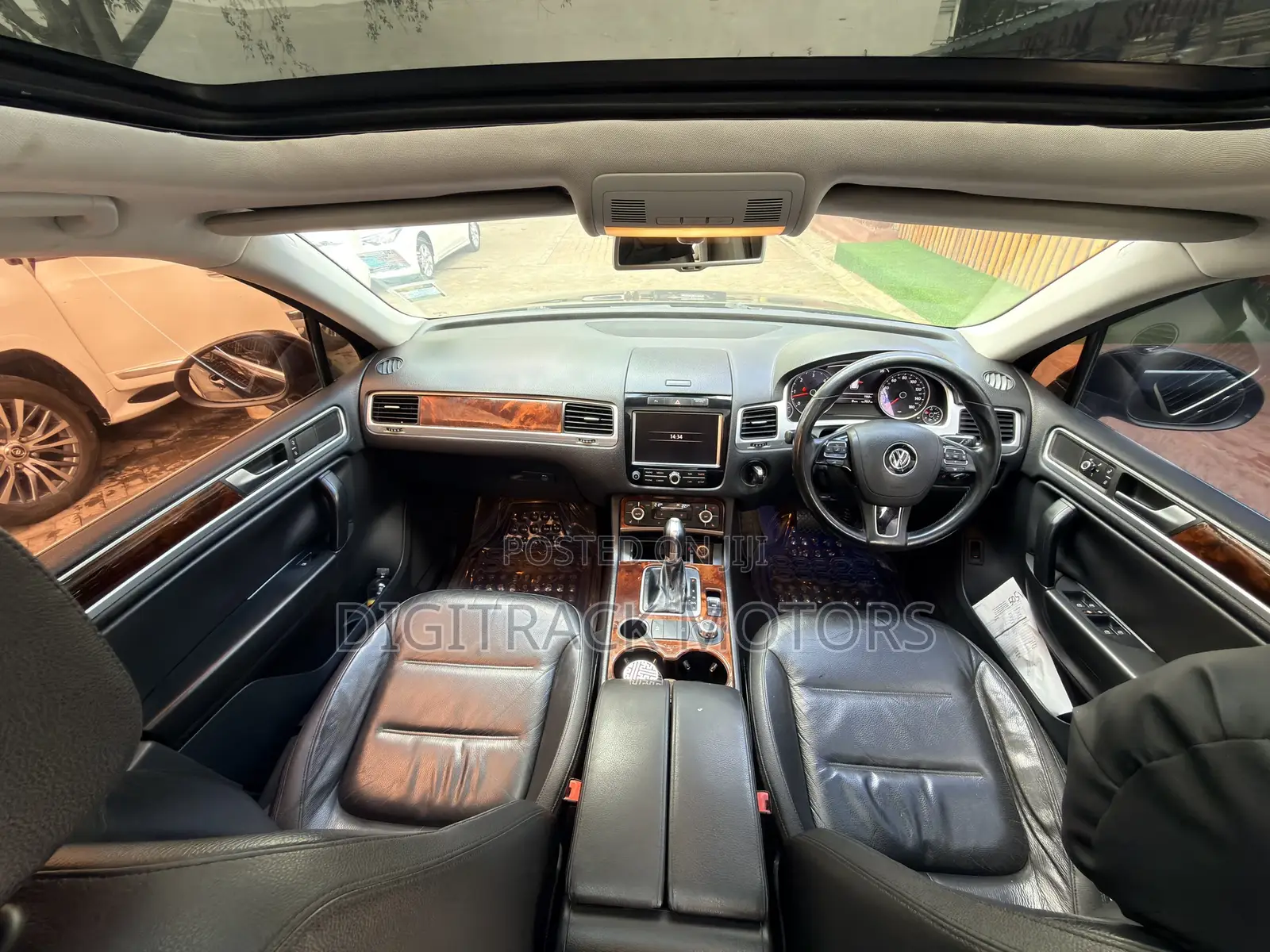 Volkswagen Touareg 2014 Black