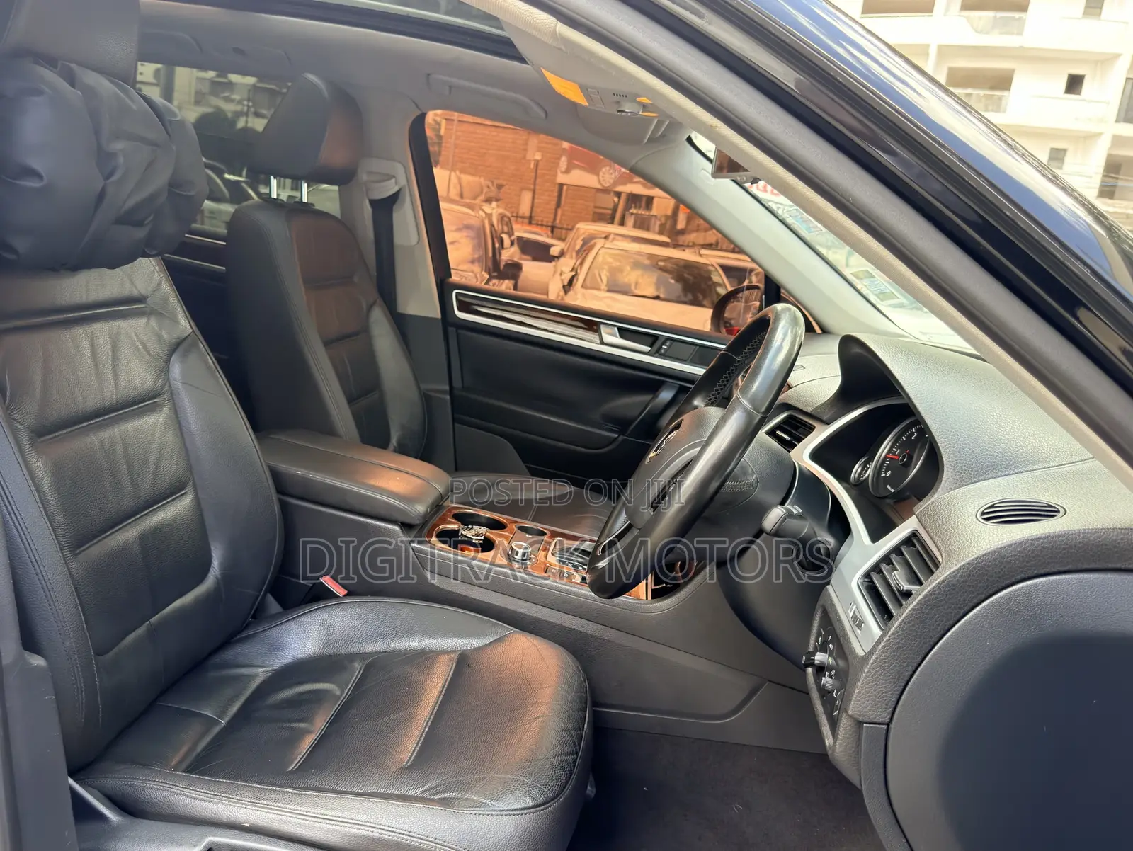Volkswagen Touareg 2014 Black