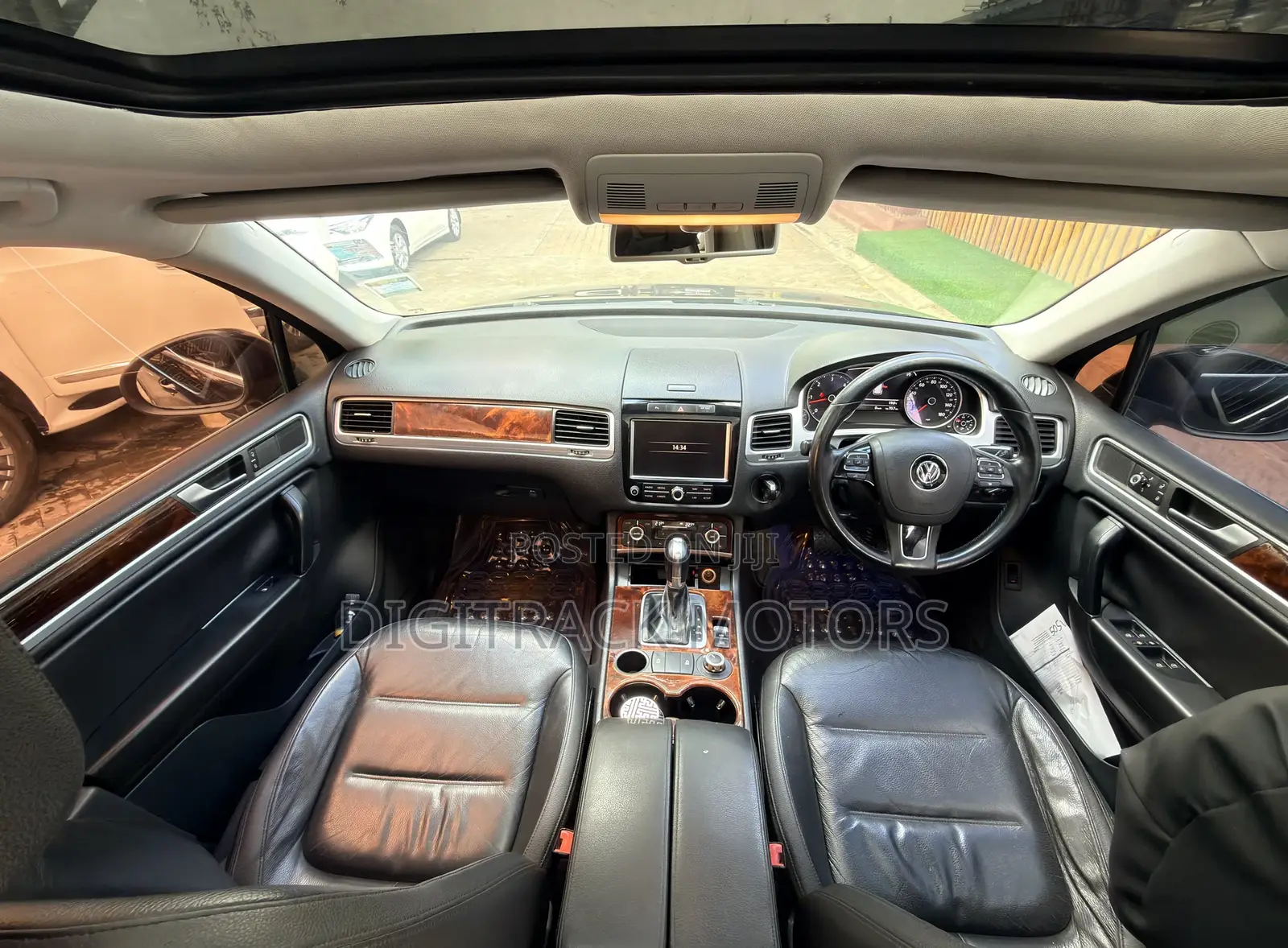 Volkswagen Touareg 2014 Black