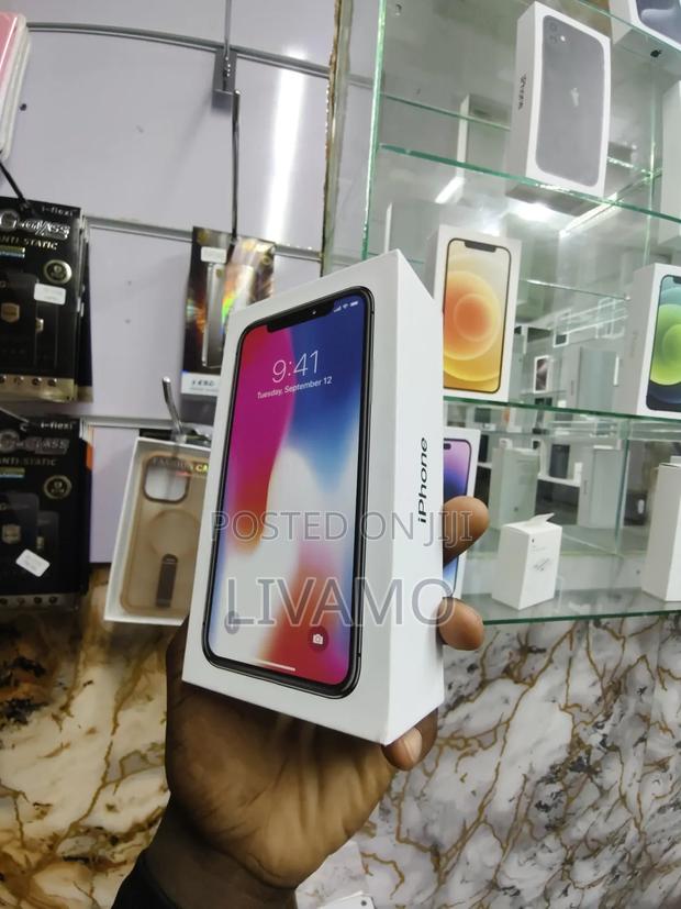 New Apple iPhone X 256 GB Black - thumbnail 2