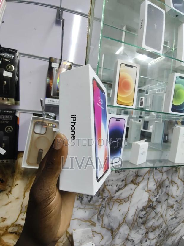 New Apple iPhone X 256 GB Black - thumbnail 3
