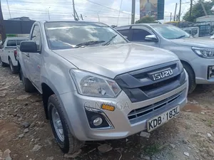 Isuzu D-MAX 2022 Silver
