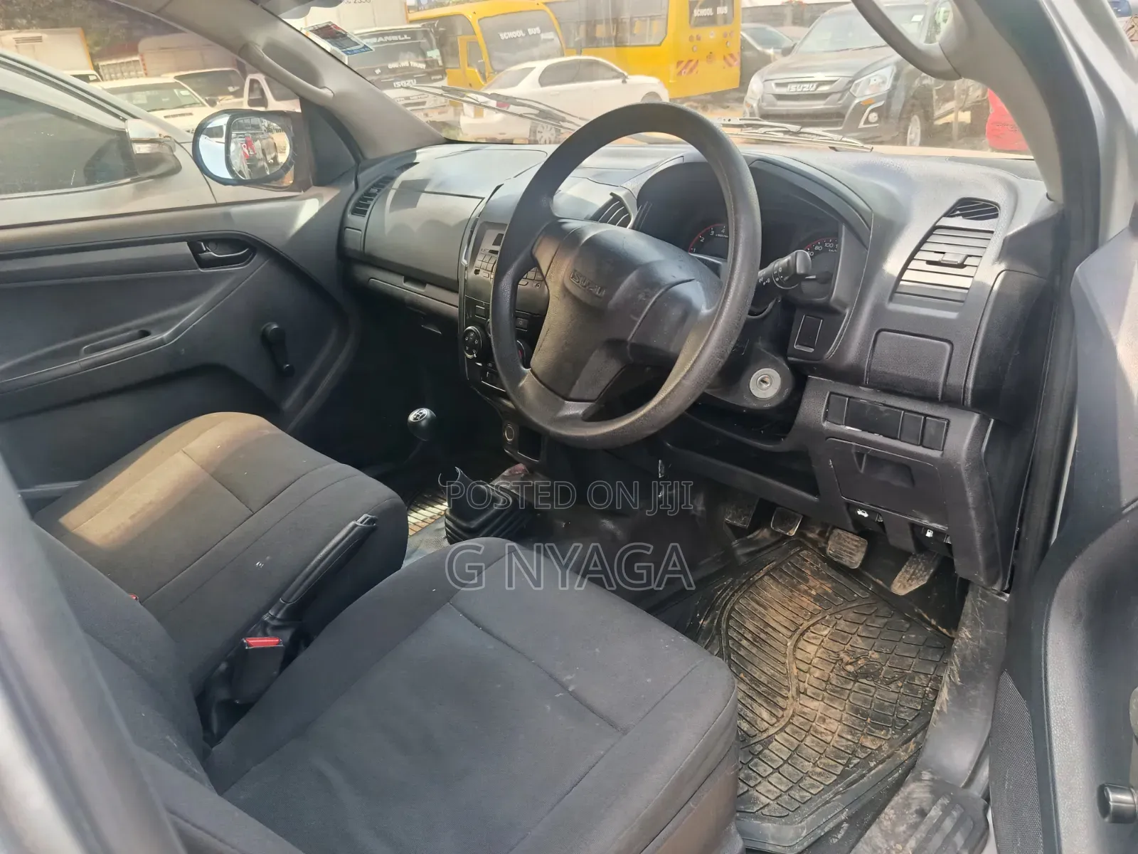 Isuzu D-MAX 2022 Silver