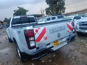 Isuzu D-MAX 2023