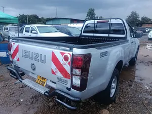 Isuzu D-MAX 2023