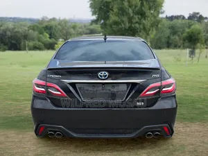Toyota Crown 2019 Black
