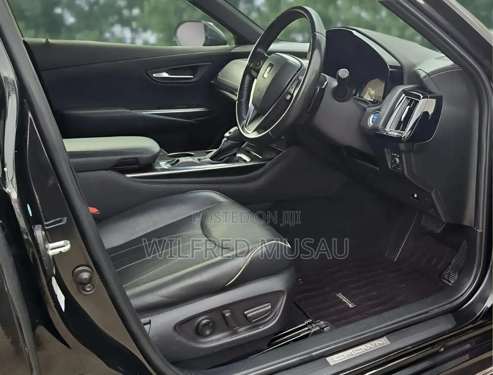 Toyota Crown 2019 Black