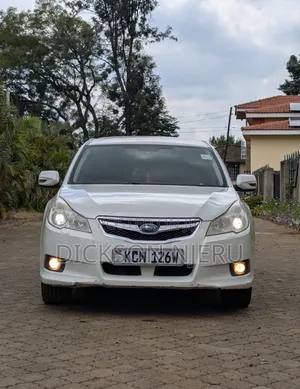 Subaru Legacy 2010 White