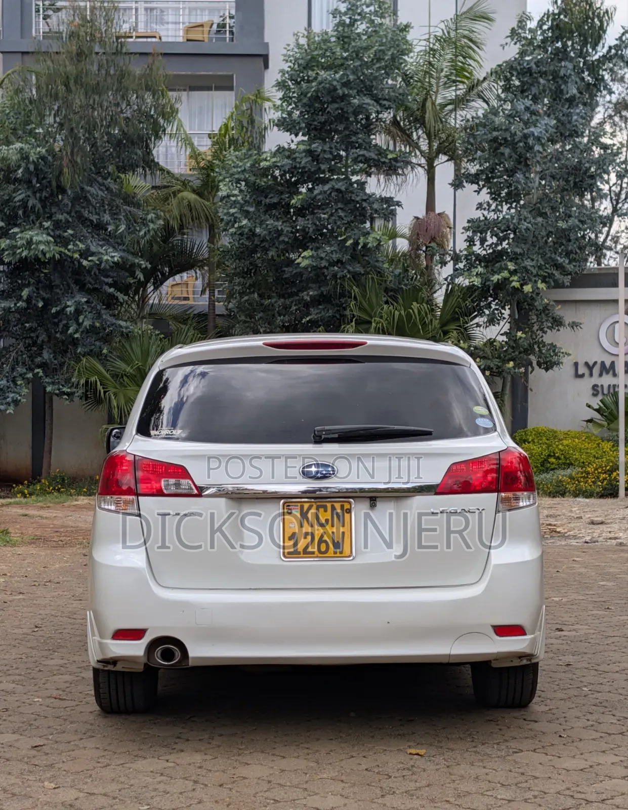 Subaru Legacy 2010 White