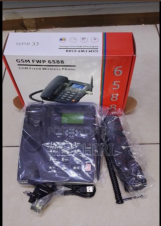 6588 GSM Wireless Table Phone
