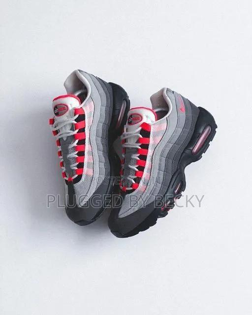 Air Max 95 Solar
,Air Max - thumbnail 2