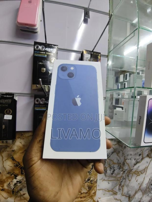 New Apple iPhone 13 128 GB Blue