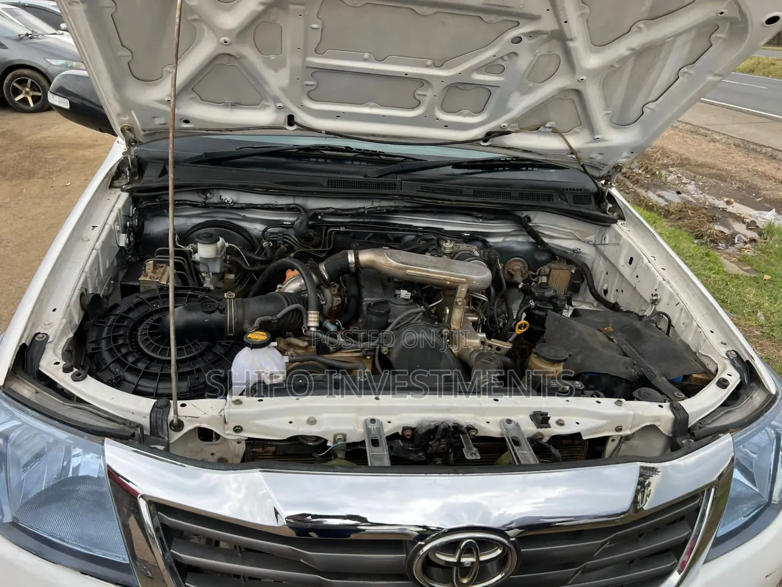 Toyota Hilux 2014 White