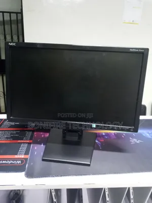 Nec E201w 20 Inch Monitor 
LCD Stretch TFT
 
Vga/Display/Dvi