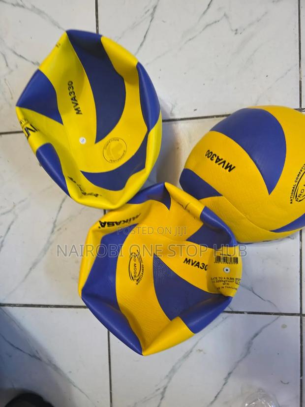Nv300/Nv 330 Mikasa Volleyballs