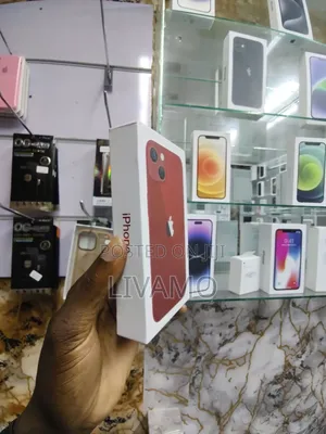 New Apple iPhone 13 128 GB Red