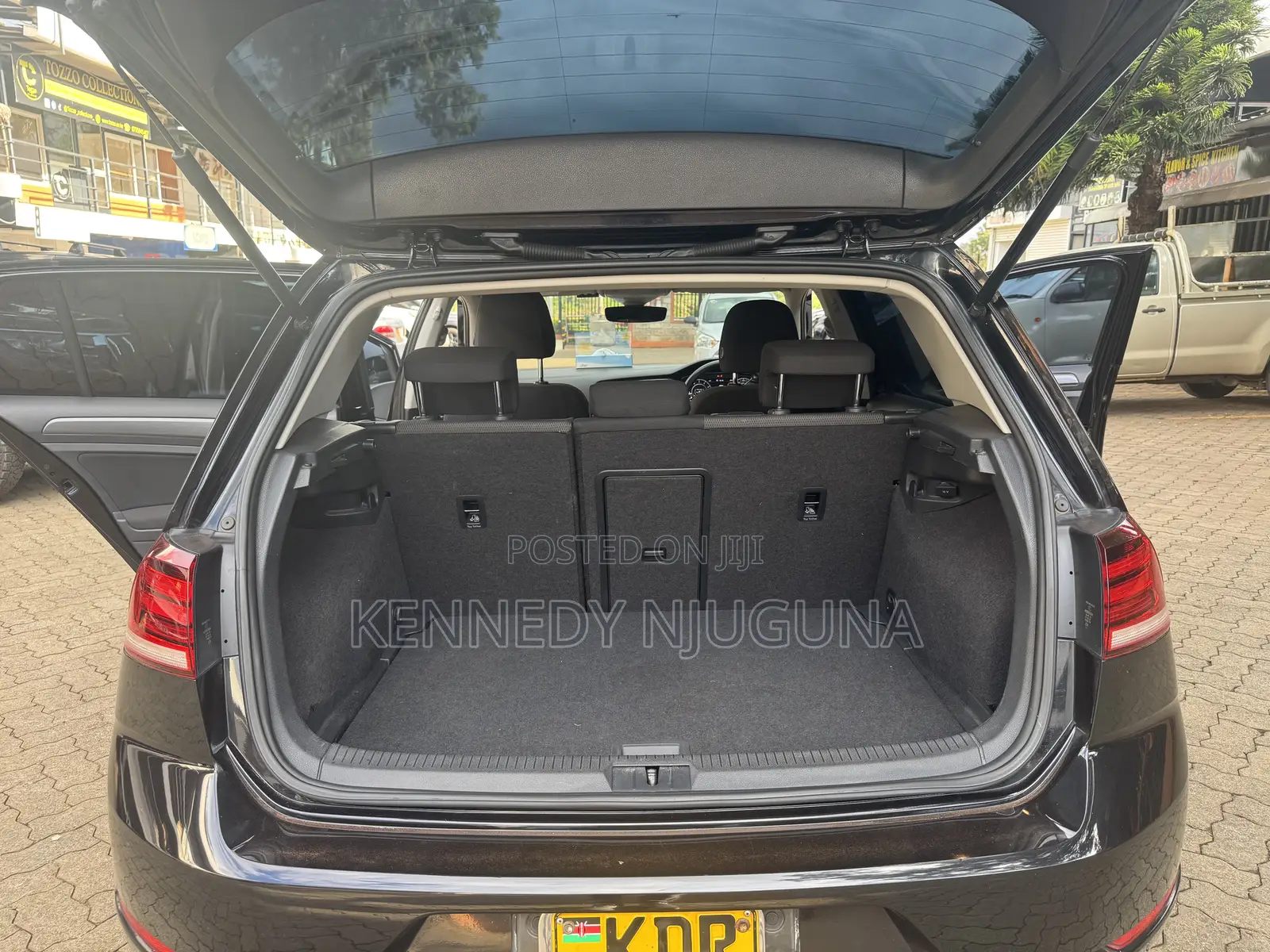 Volkswagen Golf TSI S FWD 2018 Black