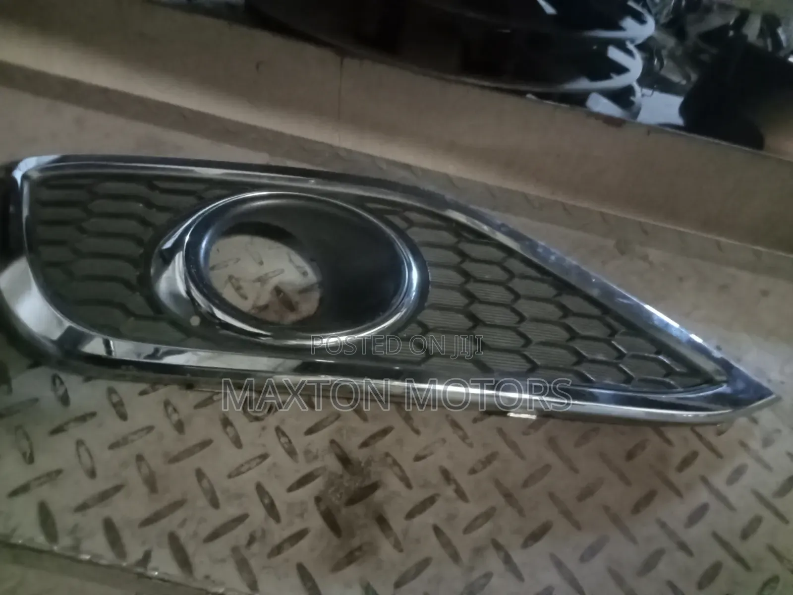 Honda CRV Rm1 Foglight Cover