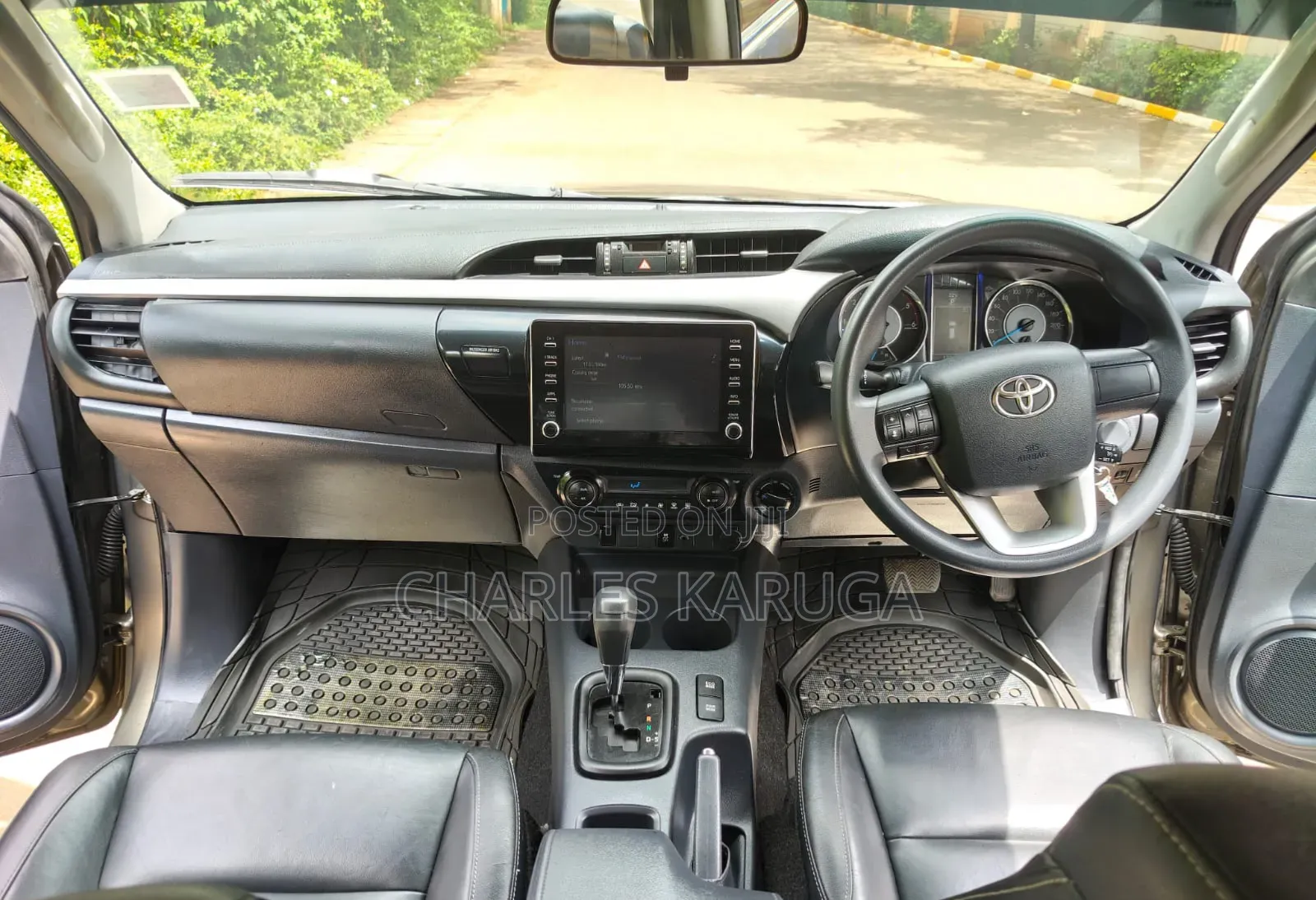 Toyota Hilux 2019 Gold