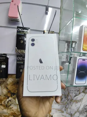 New Apple iPhone 11 128 GB White