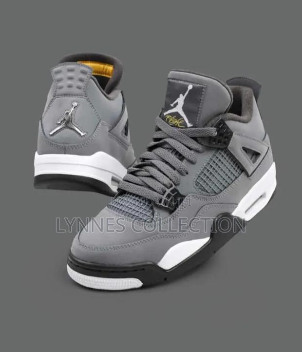 Air Jordan 4 Fear Pack Sneakers