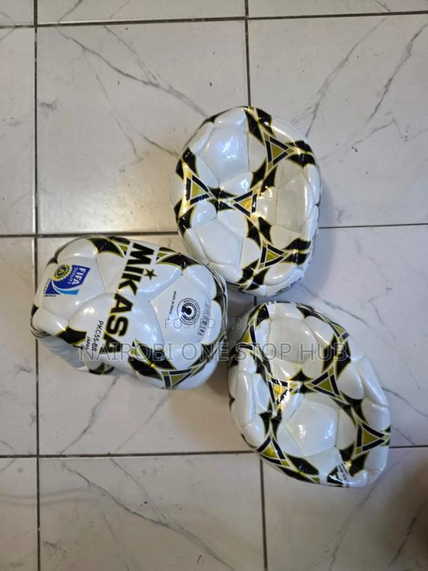 Mikasa Football Size 5 - thumbnail 3