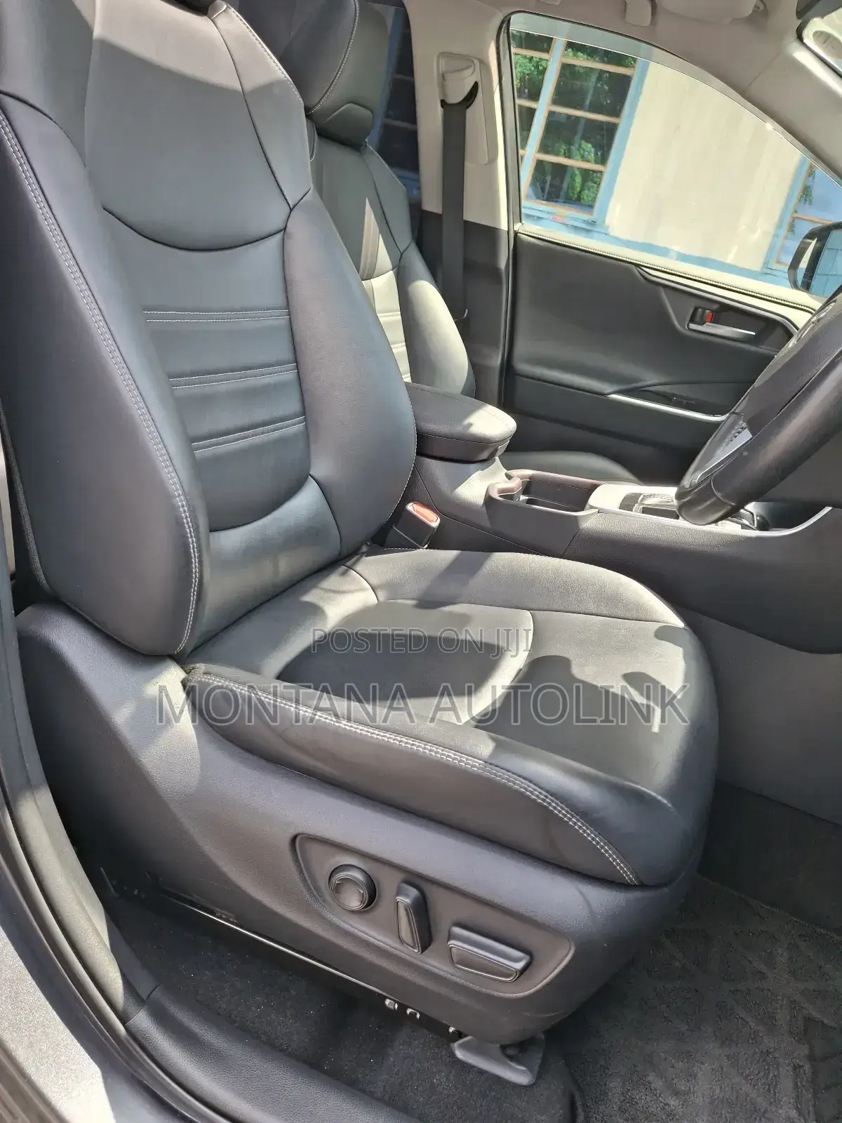 Toyota RAV4 2019 Gray