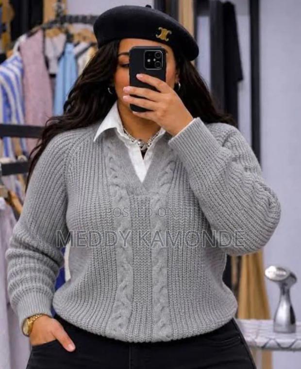 Elegant Warm Sweater - thumbnail 2