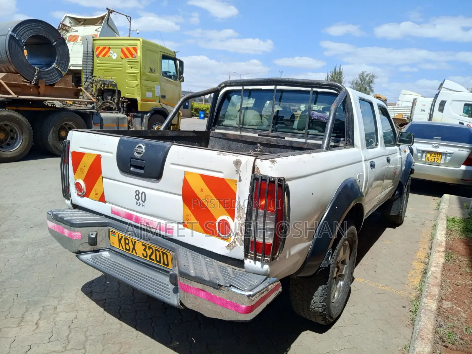 Nissan DoubleCab 2016 White