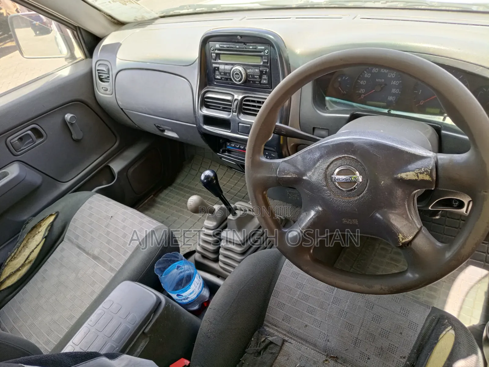 Nissan DoubleCab 2016 White
