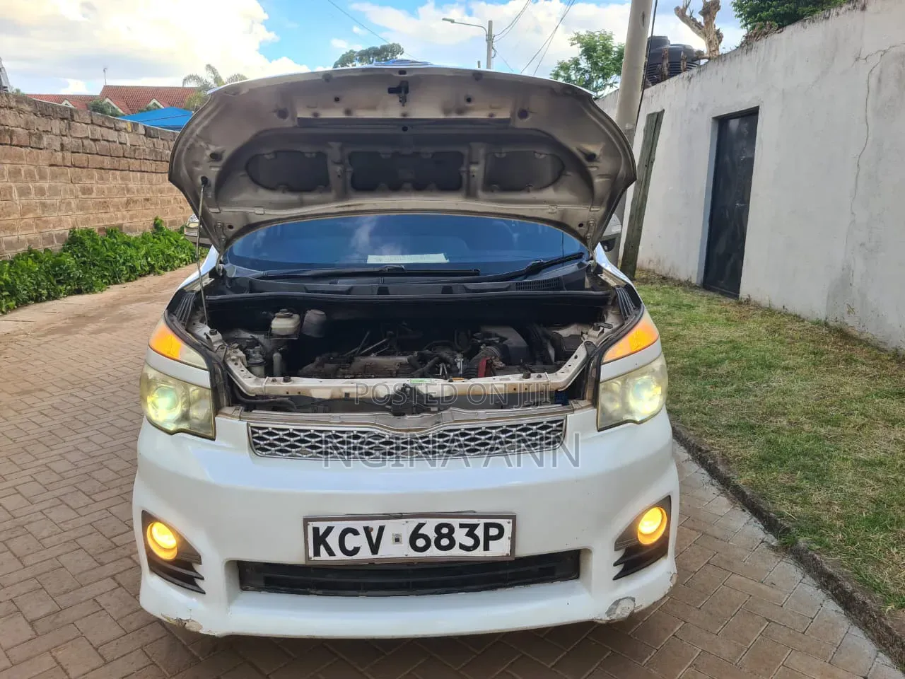 Toyota Voxy 2012 White